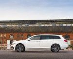 2020 Volkswagen Passat GTE Advance Estate (UK-Spec Plug-In Hybrid) Side Wallpapers 150x120