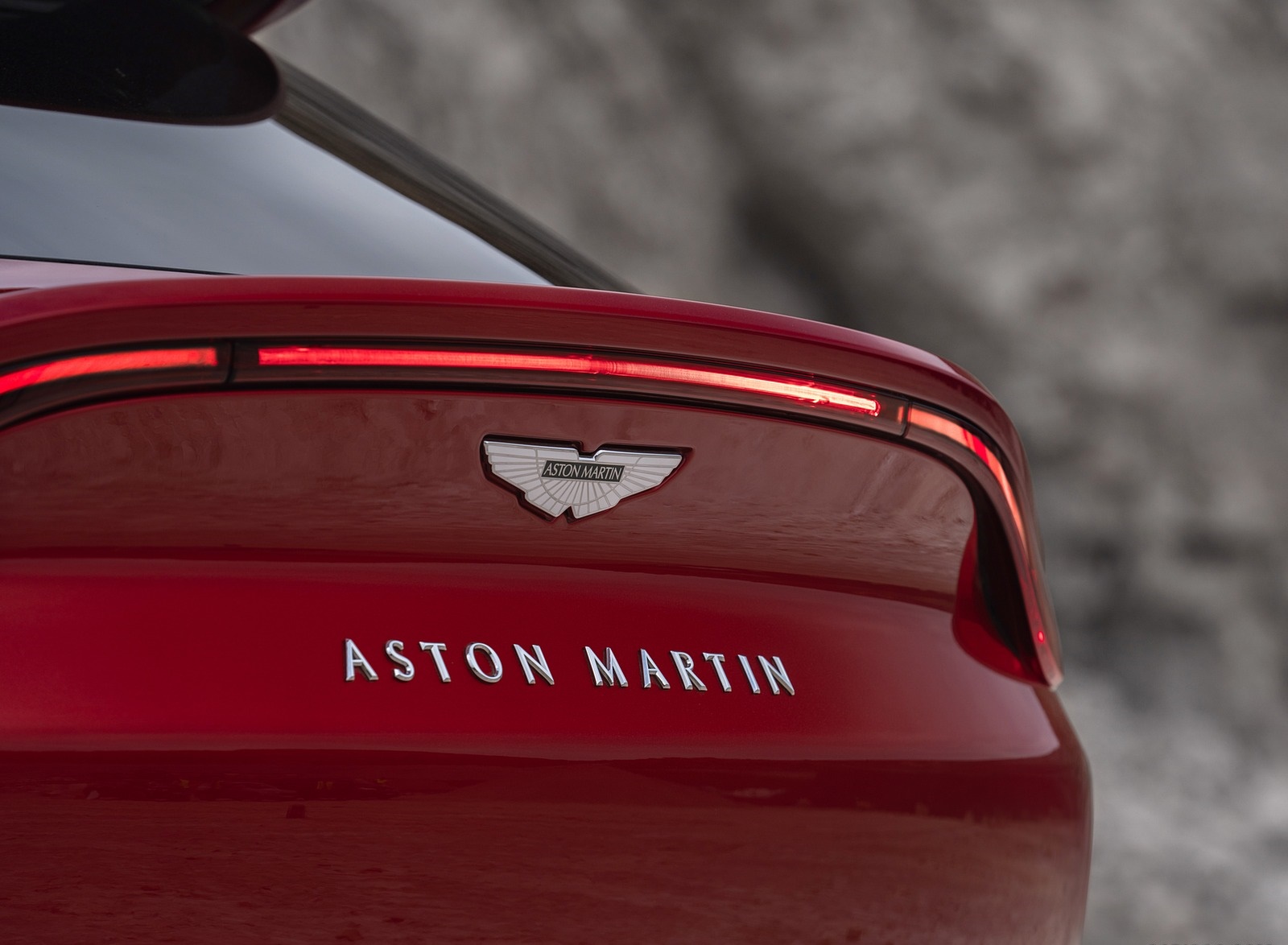 2021 Aston Martin DBX Detail Wallpapers #109 of 122
