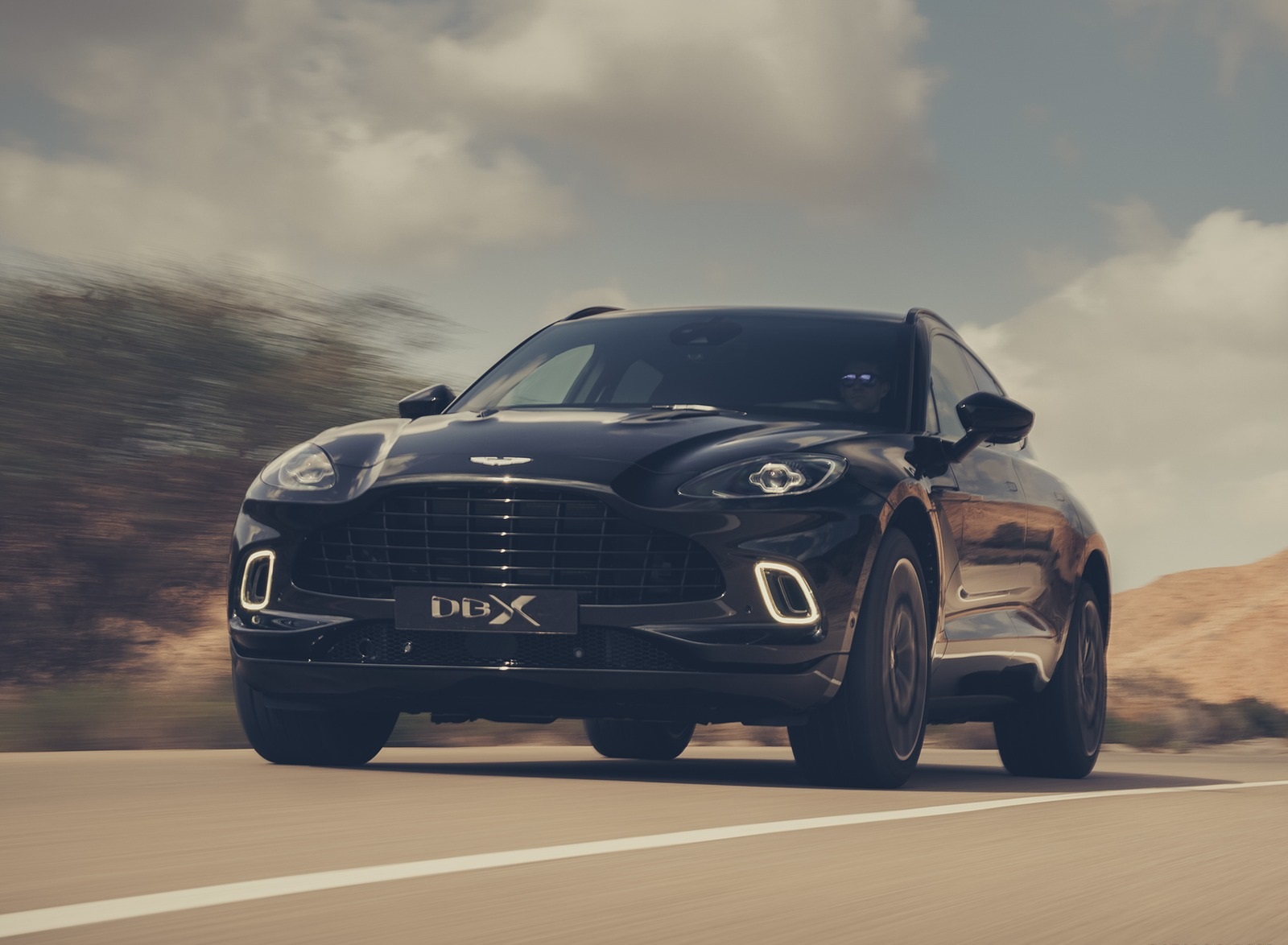 2021 Aston Martin DBX Front Three-Quarter Wallpapers #22 of 122
