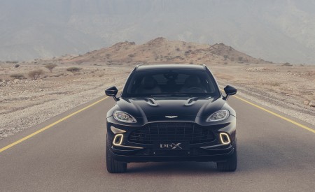 2021 Aston Martin DBX Front Wallpapers 450x275 (46)