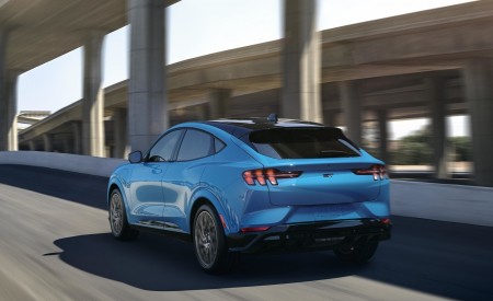 2021 Ford Mustang Mach-E Electric SUV Rear Three-Quarter Wallpapers 450x275 (37)