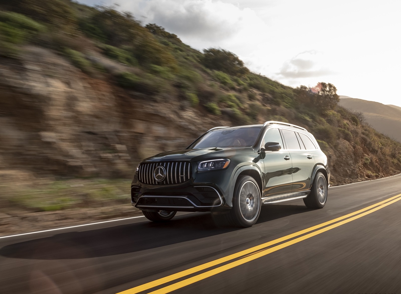 2021 Mercedes-AMG GLS 63 (US-Spec) Front Three-Quarter Wallpapers #5 of 95