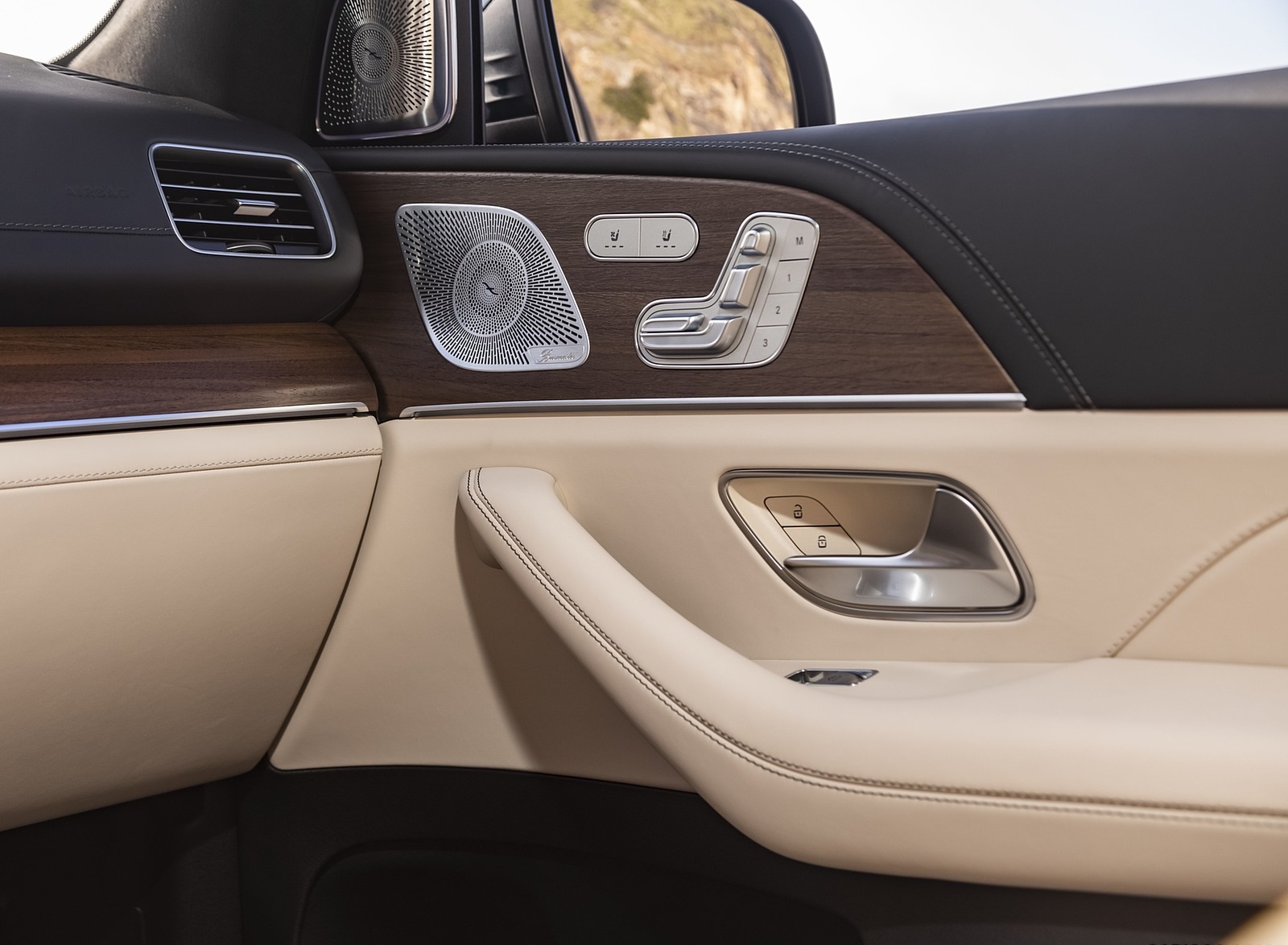 2021 Mercedes-AMG GLS 63 (US-Spec) Interior Detail Wallpapers #69 of 95
