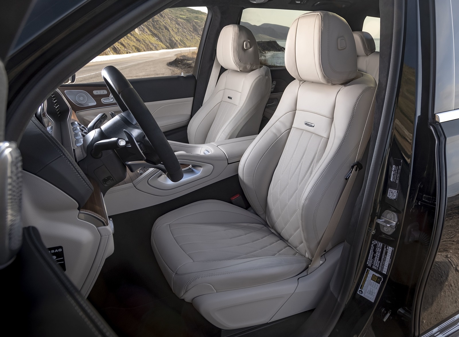 2021 Mercedes-AMG GLS 63 (US-Spec) Interior Front Seats Wallpapers #61 of 95