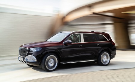 2021 Mercedes-Maybach GLS 600 (Color: Rubellite Red or Obsidian Black) Front Three-Quarter Wallpapers 450x275 (87)