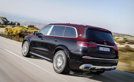 2021 Mercedes-Maybach GLS 600 (Color: Rubellite Red or Obsidian Black) Rear Three-Quarter Wallpapers 450x275 (85)