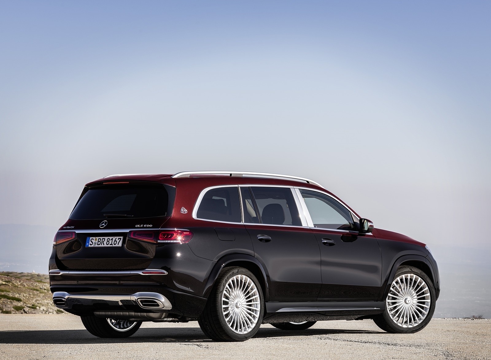 2021 Mercedes-Maybach GLS 600 (Color: Rubellite Red or Obsidian Black) Rear Three-Quarter Wallpapers #97 of 142