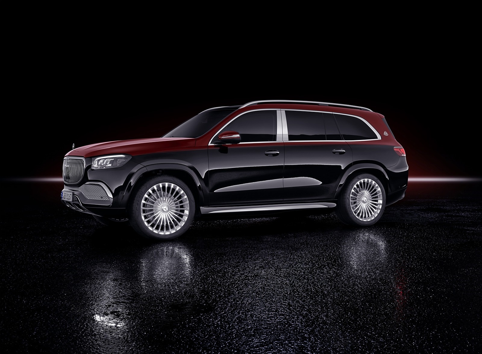 2021 Mercedes-Maybach GLS 600 (Color: Rubellite Red or Obsidian Black) Side Wallpapers #123 of 142