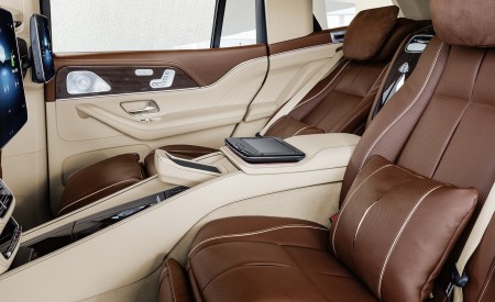 2021 Mercedes-Maybach GLS 600 Exclusive nappa leather mahogany or macchiato Interior Rear Seats Wallpapers 450x275 (115)