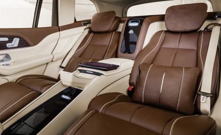 2021 Mercedes-Maybach GLS 600 Exclusive nappa leather mahogany or macchiato Interior Rear Seats Wallpapers 450x275 (116)