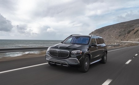 2021 Mercedes-Maybach GLS 600 (US-Spec) Front Three-Quarter Wallpapers  450x275 (7)