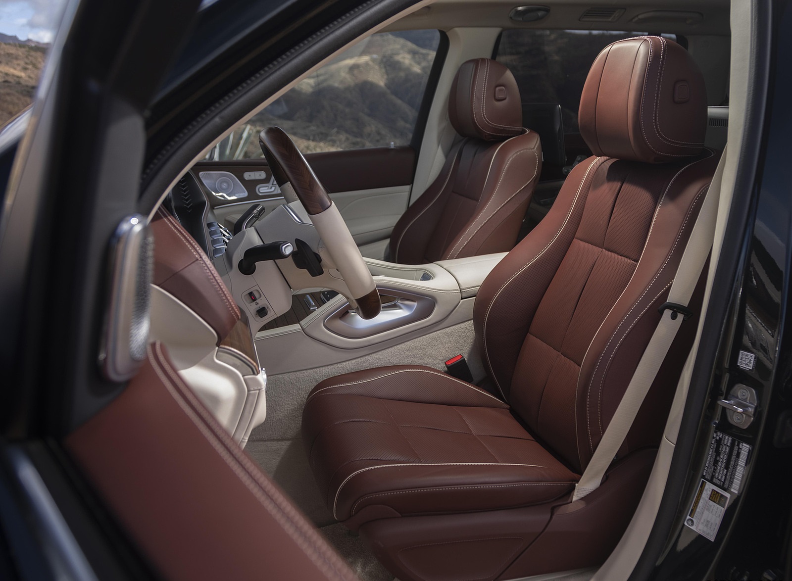 2021 Mercedes-Maybach GLS 600 (US-Spec) Interior Front Seats Wallpapers #78 of 142