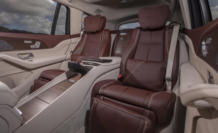 2021 Mercedes-Maybach GLS 600 (US-Spec) Interior Rear Seats Wallpapers 450x275 (82)