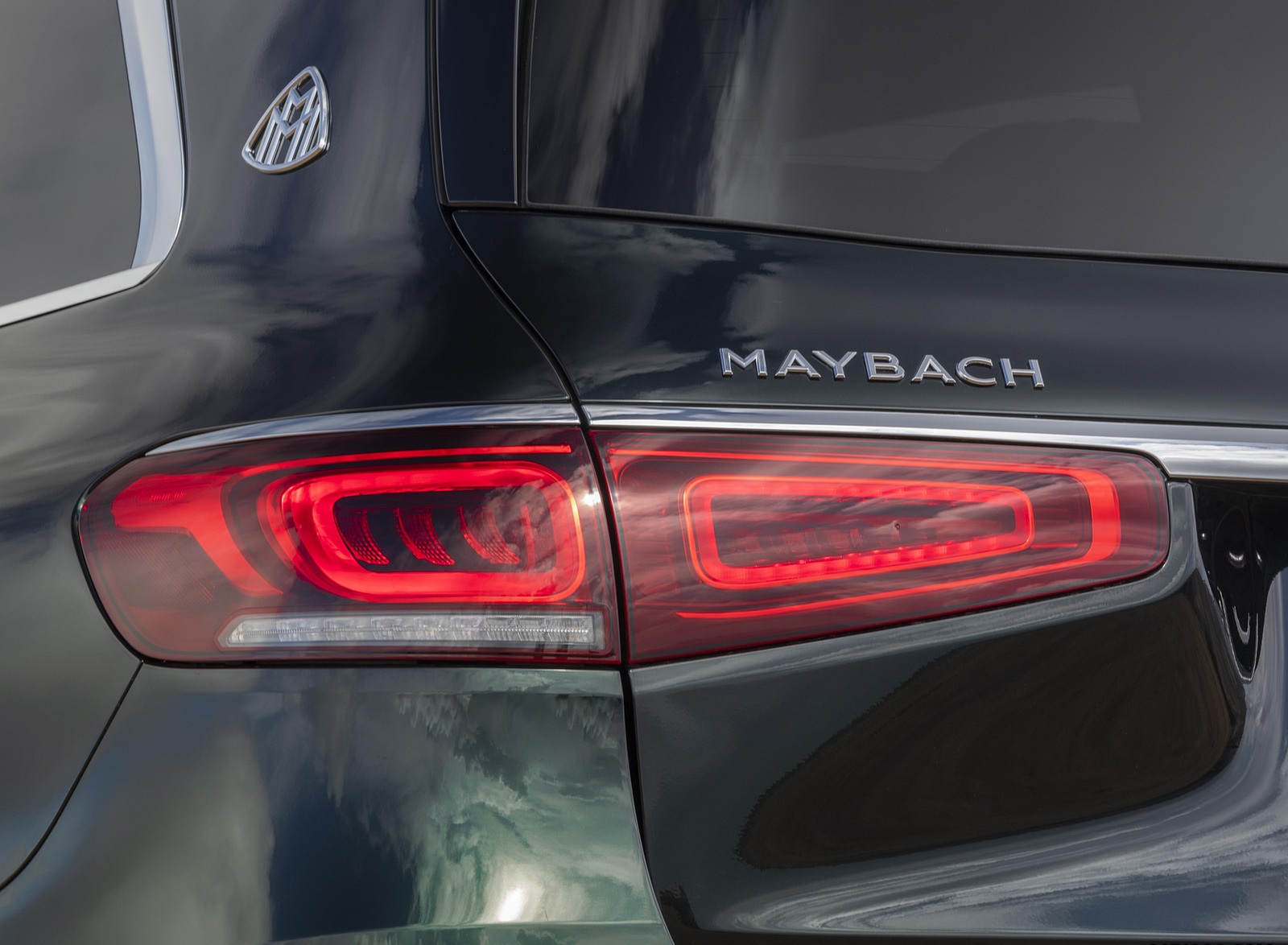 2021 Mercedes-Maybach GLS 600 (US-Spec) Tail Light Wallpapers #55 of 142