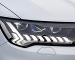 2020 Audi Q7 TFSI e quattro Plug-In Hybrid (Color: Glacier White) Headlight Wallpapers 150x120 (28)