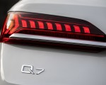 2020 Audi Q7 TFSI e quattro Plug-In Hybrid (Color: Glacier White) Tail Light Wallpapers 150x120 (26)