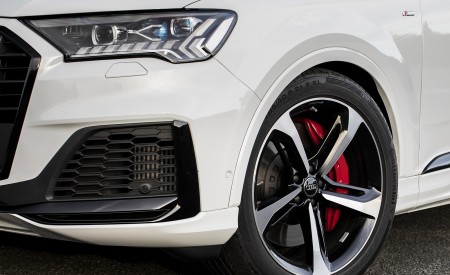 2020 Audi Q7 TFSI e quattro Plug-In Hybrid (Color: Glacier White) Wheel Wallpapers 450x275 (22)