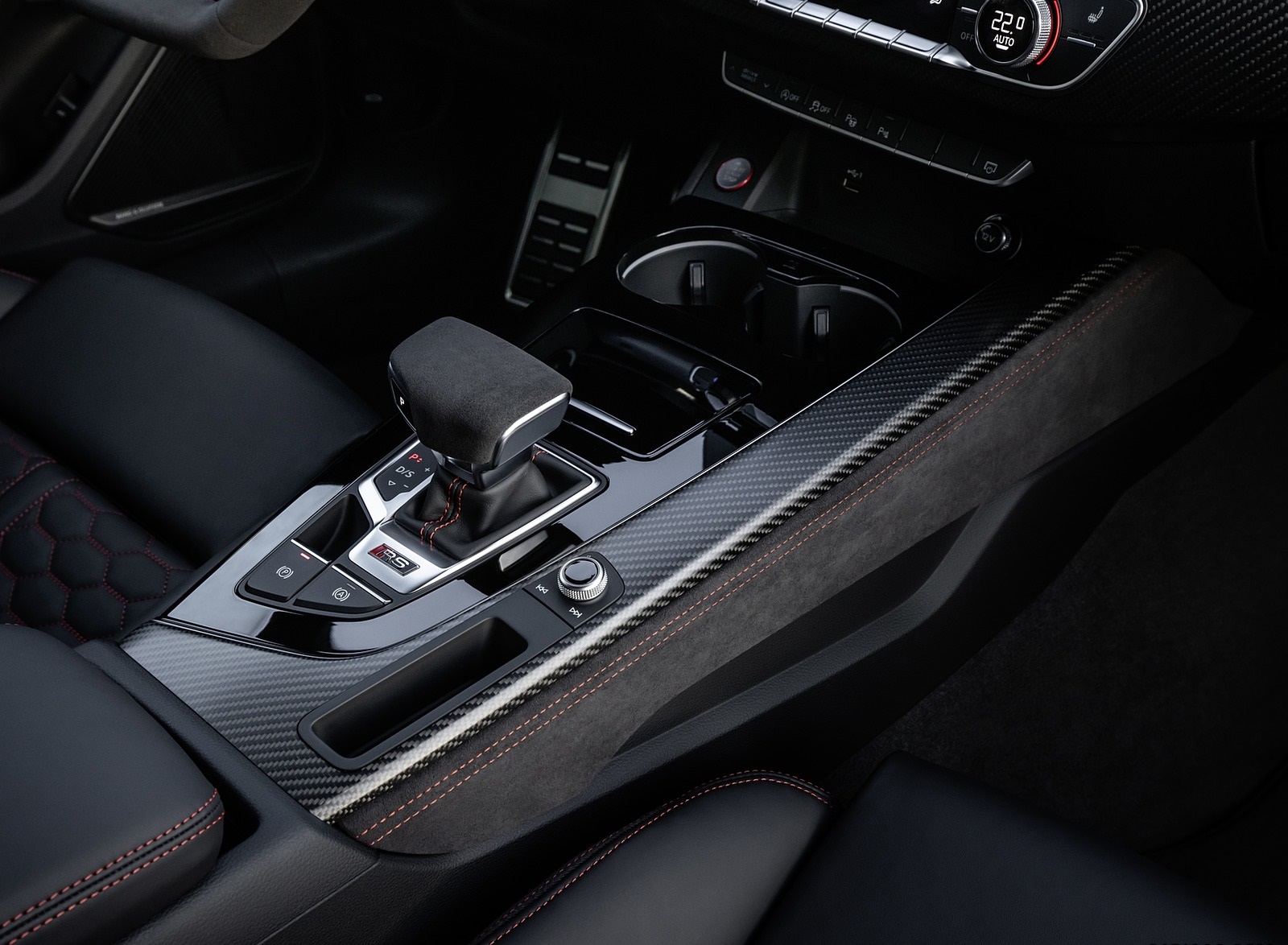 2020 Audi RS 5 Coupe Central Console Wallpapers #40 of 75