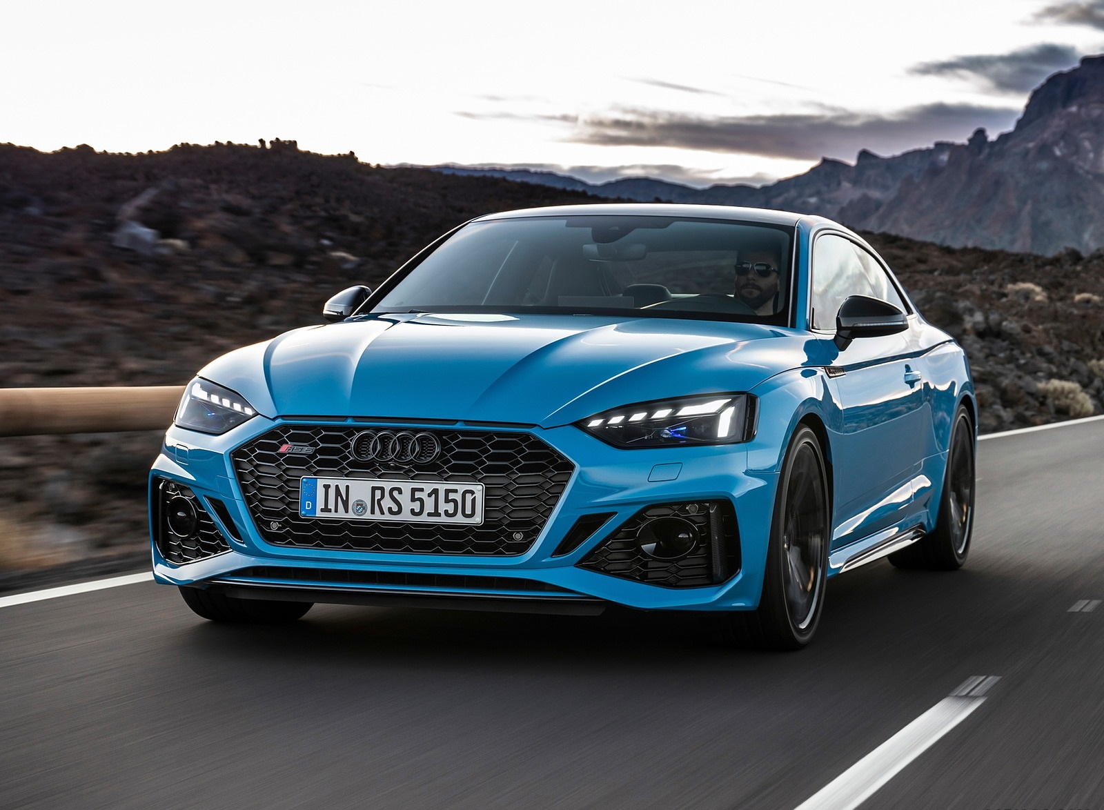 2020 Audi RS 5 Coupe (Color: Turbo Blue) Front Wallpapers #43 of 75