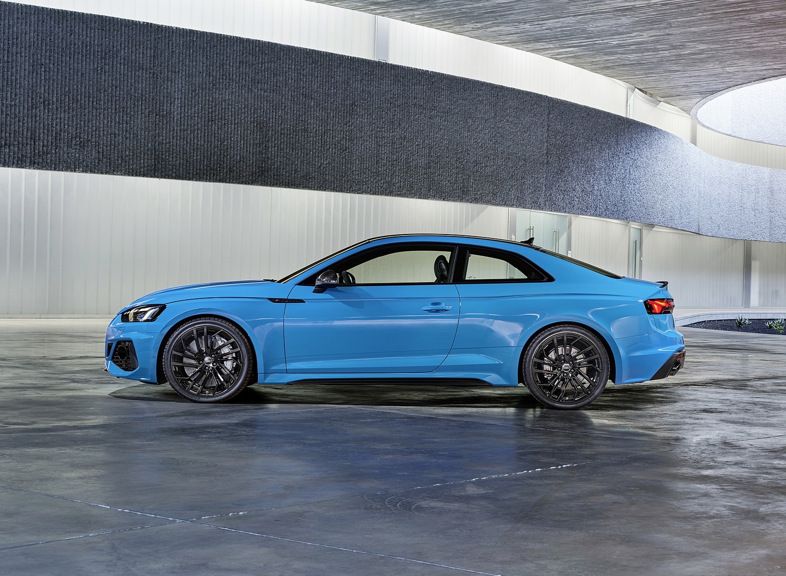 2020 Audi RS 5 Coupe (Color: Turbo Blue) Side Wallpapers #55 of 75
