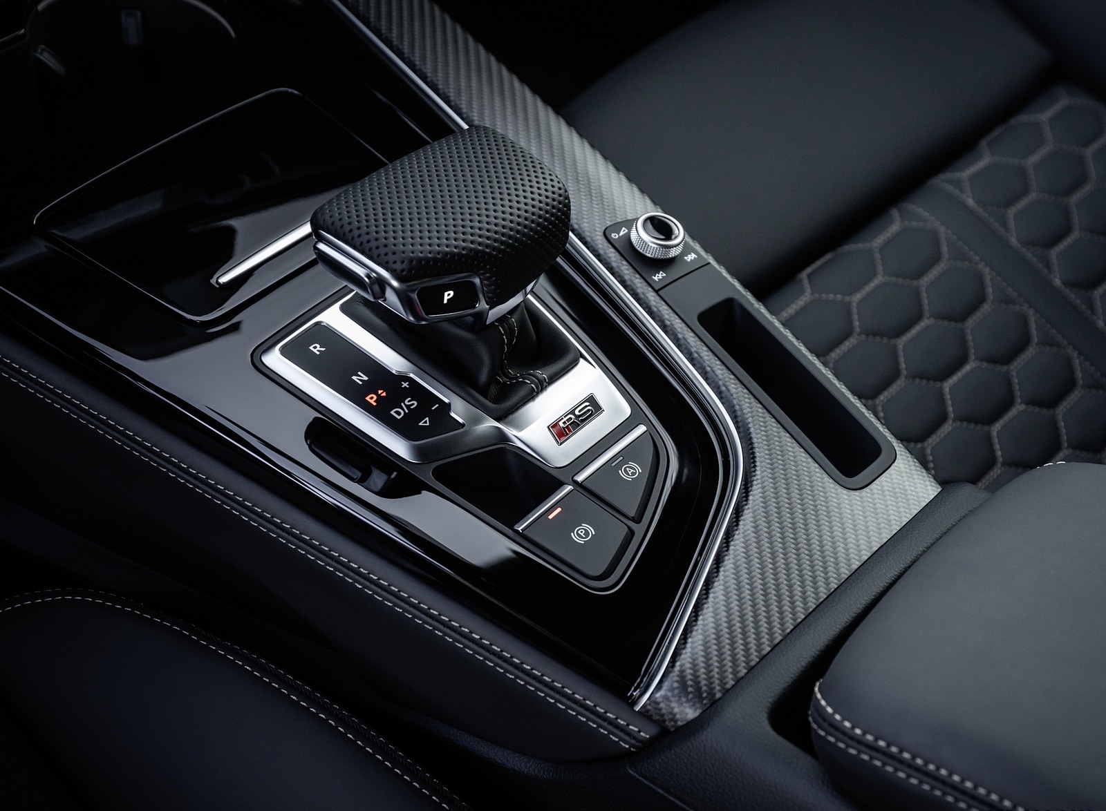 2020 Audi RS 5 Sportback Central Console Wallpapers #39 of 76