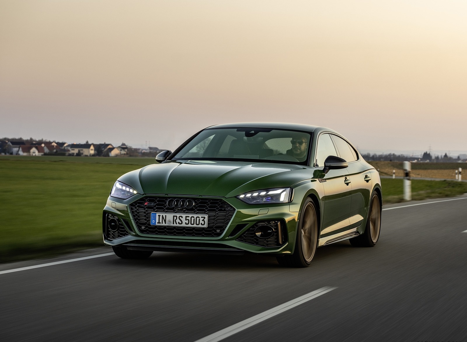2020 Audi RS 5 Sportback (Color: Sonoma Green) Front Three-Quarter Wallpapers (3)