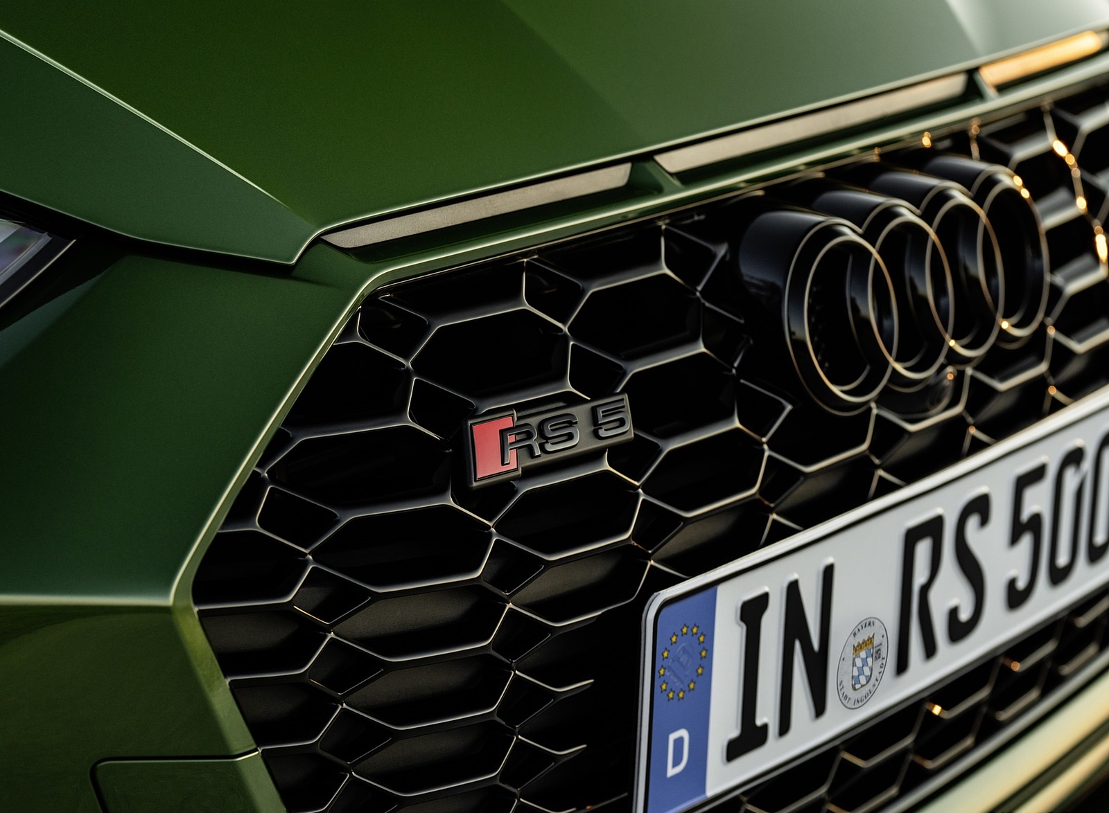 2020 Audi RS 5 Sportback (Color: Sonoma Green) Grill Wallpapers #23 of 76