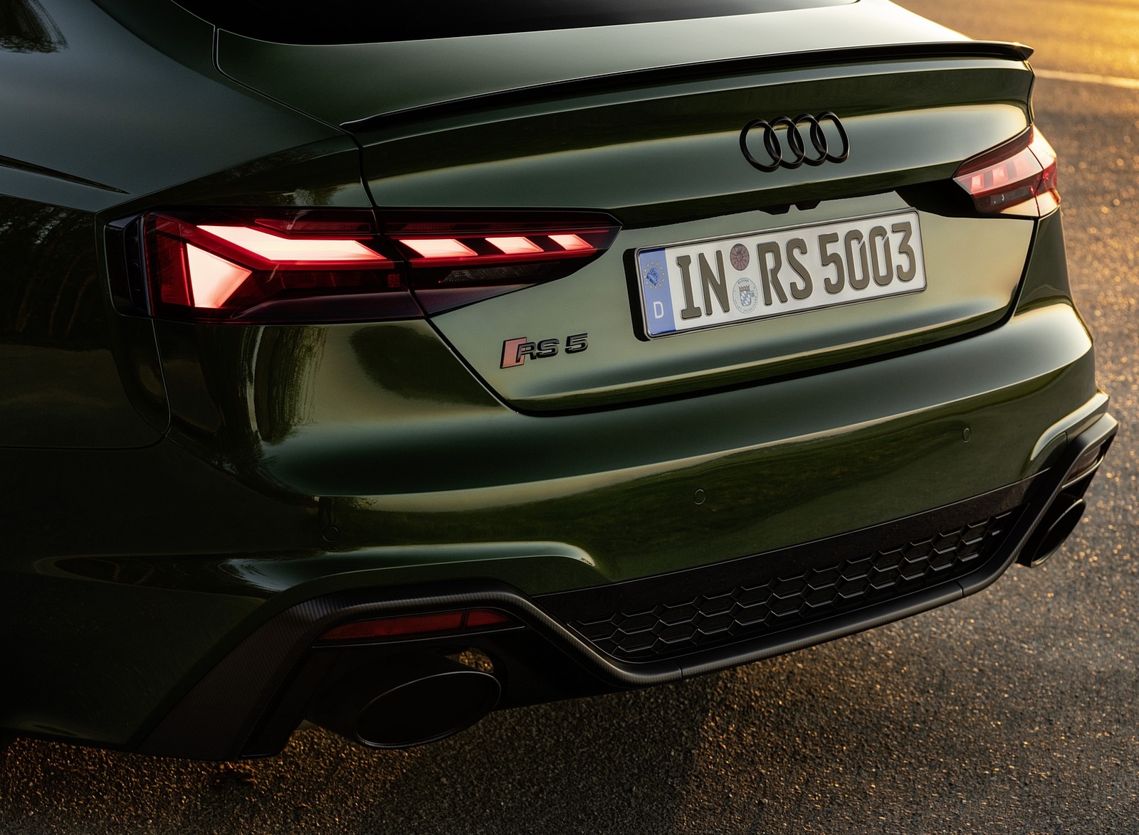 2020 Audi RS 5 Sportback (Color: Sonoma Green) Tail Light Wallpapers #19 of 76