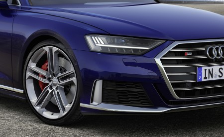 2020 Audi S8 (Color: Navarra Blue) Detail Wallpapers 450x275 (64)