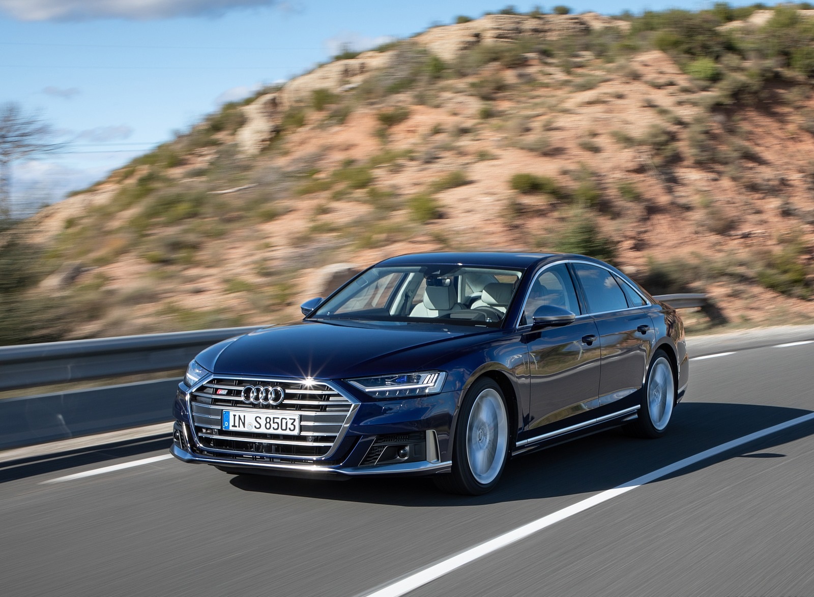 2020 Audi S8 (Color: Navarra Blue) Front Three-Quarter Wallpapers #27 of 189