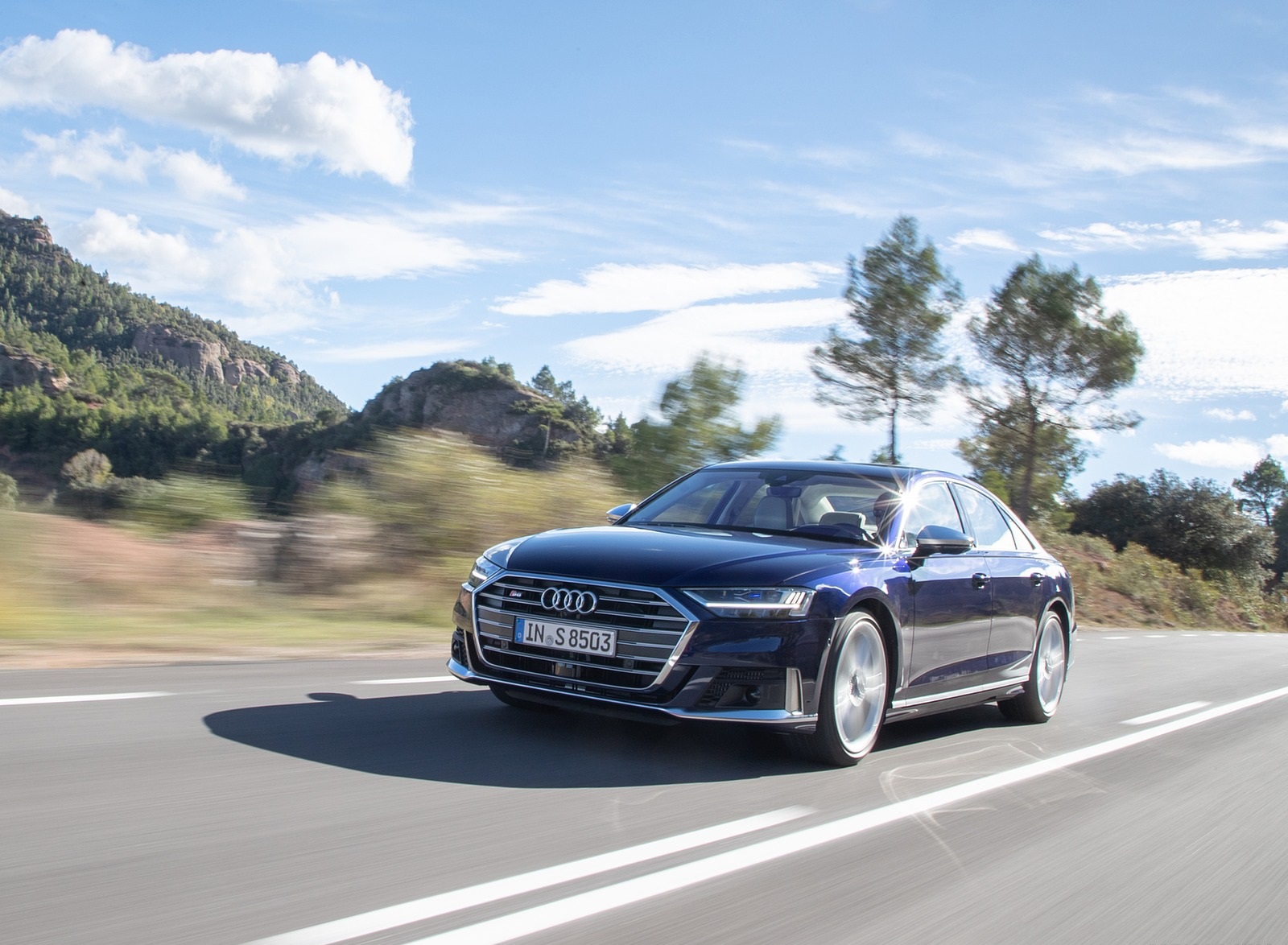 2020 Audi S8 (Color: Navarra Blue) Front Three-Quarter Wallpapers (2)