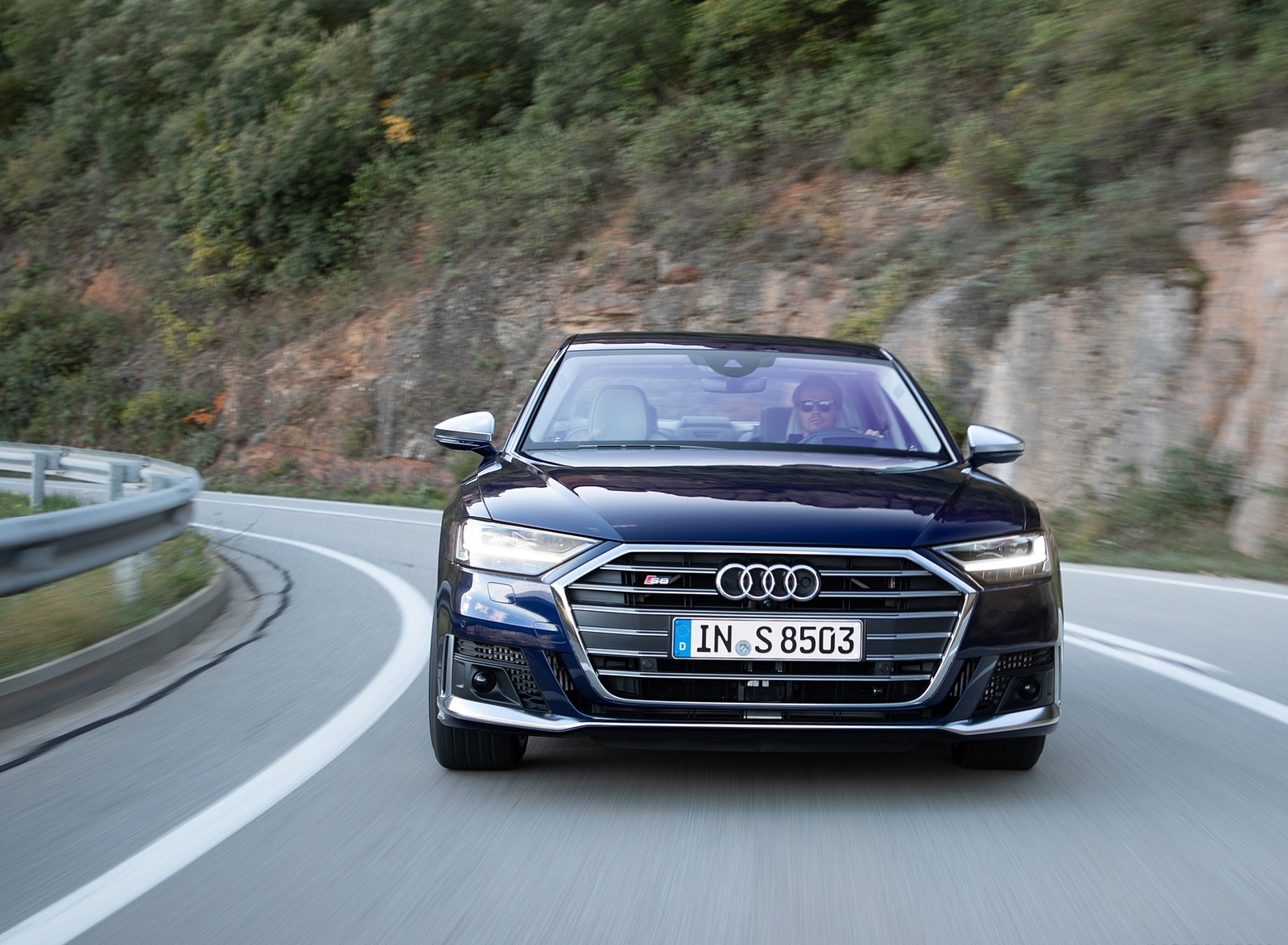 2020 Audi S8 (Color: Navarra Blue) Front Wallpapers (8)