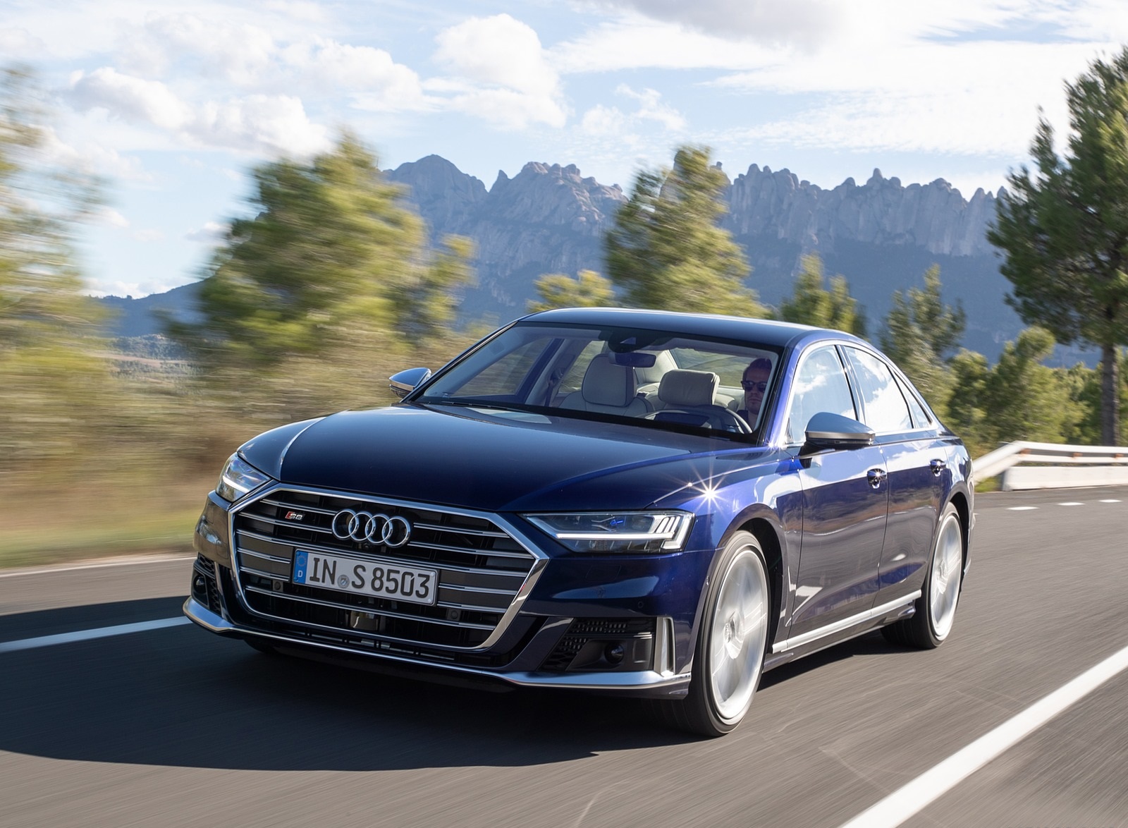2020 Audi S8 (Color: Navarra Blue) Front Wallpapers #19 of 189
