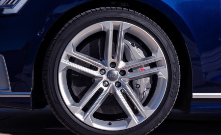 2020 Audi S8 (Color: Navarra Blue) Wheel Wallpapers 450x275 (57)