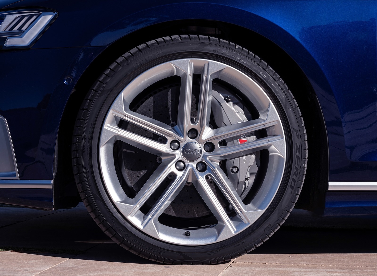 2020 Audi S8 (Color: Navarra Blue) Wheel Wallpapers #57 of 189