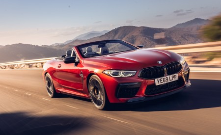 2020 BMW M8 Competition Convertible (UK-Spec) Front Three-Quarter Wallpapers 450x275 (5)