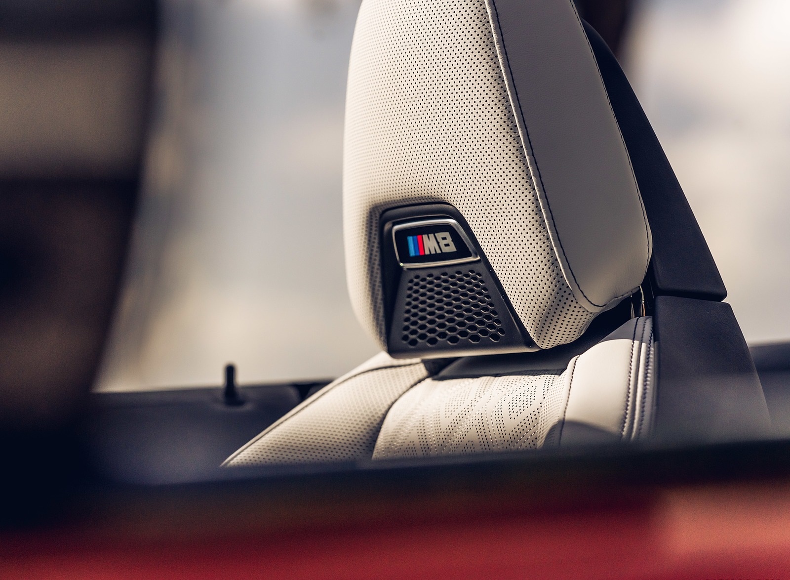 2020 BMW M8 Competition Convertible (UK-Spec) Interior Detail Wallpapers #38 of 40