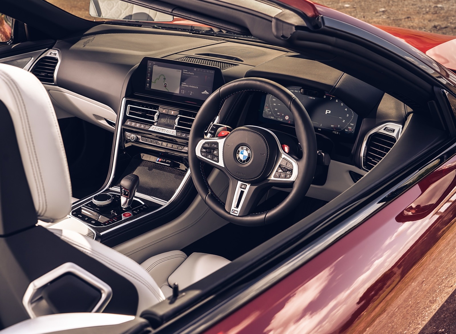 2020 BMW M8 Competition Convertible (UK-Spec) Interior Wallpapers #24 of 40