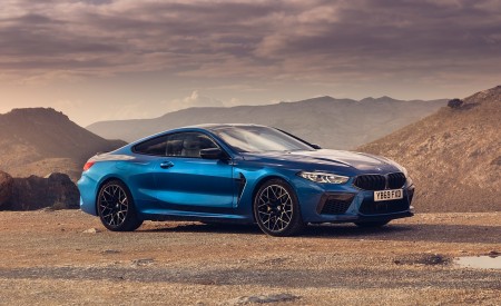 2020 BMW M8 Competition Coupe (UK-Spec) Front Three-Quarter Wallpapers 450x275 (18)