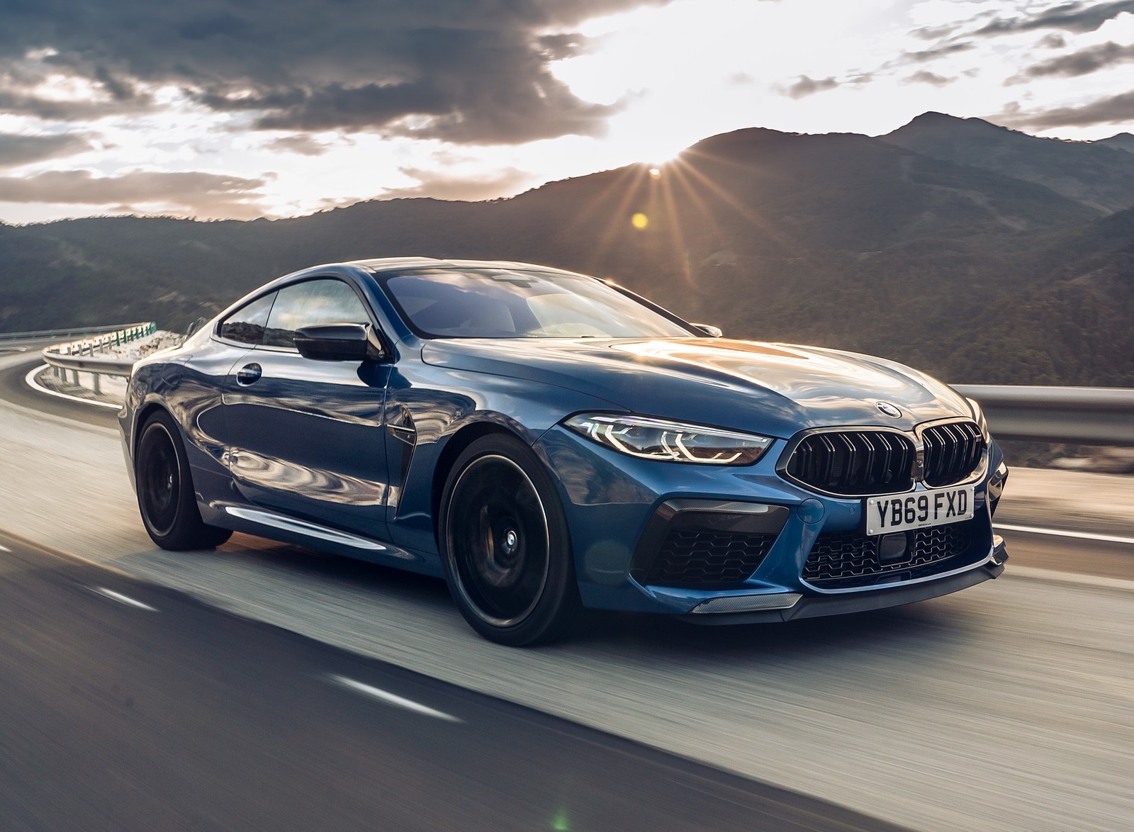 2020 BMW M8 Competition Coupe (UK-Spec) Front Three-Quarter Wallpapers #7 of 35