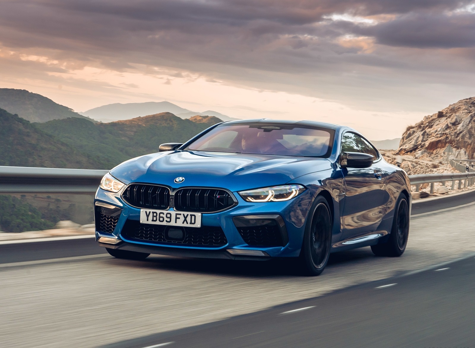 2020 BMW M8 Competition Coupe (UK-Spec) Front Three-Quarter Wallpapers #9 of 35