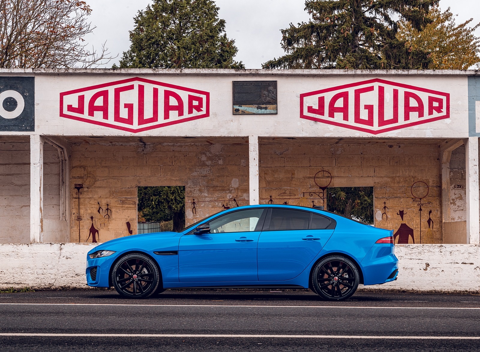 2020 Jaguar XE Reims Edition Side Wallpapers #46 of 81