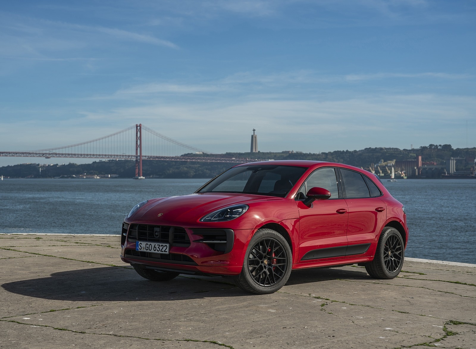 2020 Porsche Macan GTS (Color: Carmine Red) Front Three-Quarter Wallpapers #14 of 249