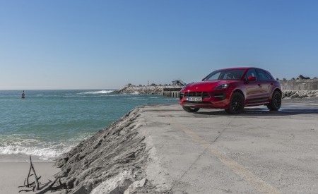 2020 Porsche Macan GTS (Color: Carmine Red) Front Three-Quarter Wallpapers 450x275 (29)