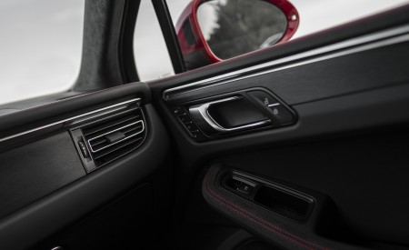 2020 Porsche Macan GTS (Color: Carmine Red) Interior Detail Wallpapers 450x275 (51)