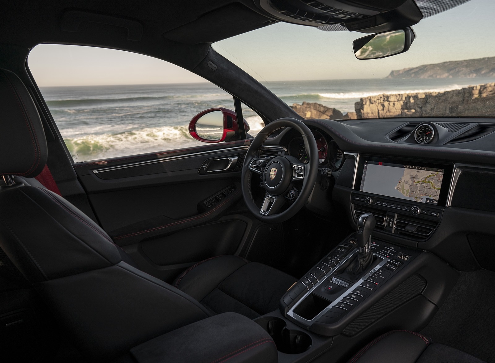 2020 Porsche Macan GTS (Color: Carmine Red) Interior Wallpapers #56 of 249