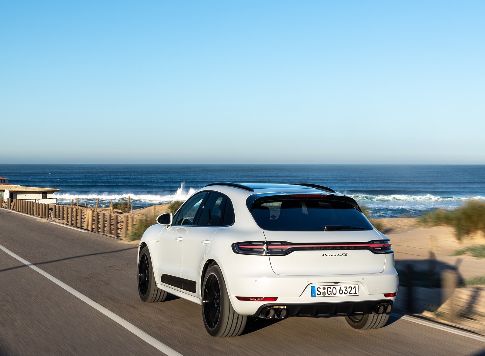 2020 Porsche Macan GTS (Color: Carrara White Metallic) Rear Three-Quarter Wallpapers #168 of 249