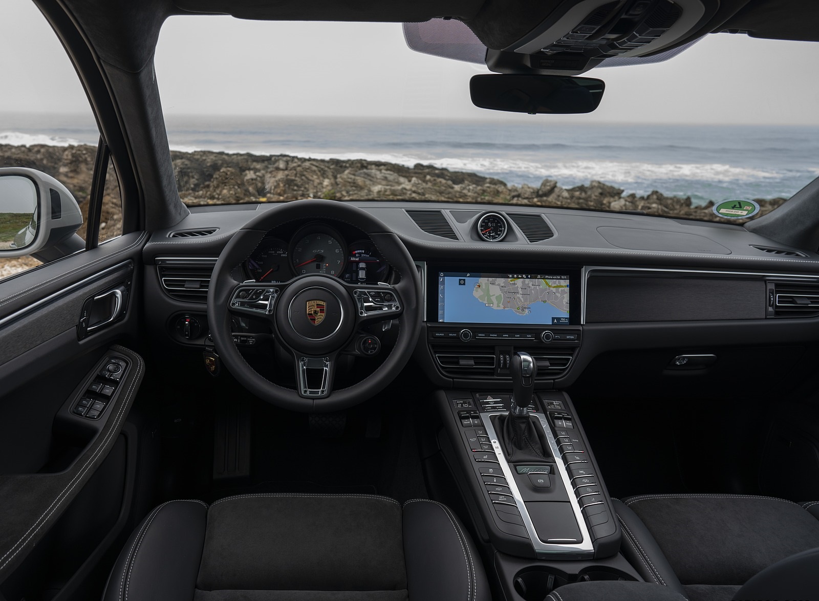 2020 Porsche Macan GTS (Color: Crayon) Interior Cockpit Wallpapers #105 of 249