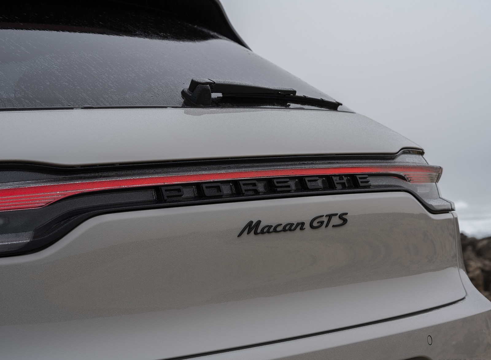 2020 Porsche Macan GTS (Color: Crayon) Tail Light Wallpapers #96 of 249