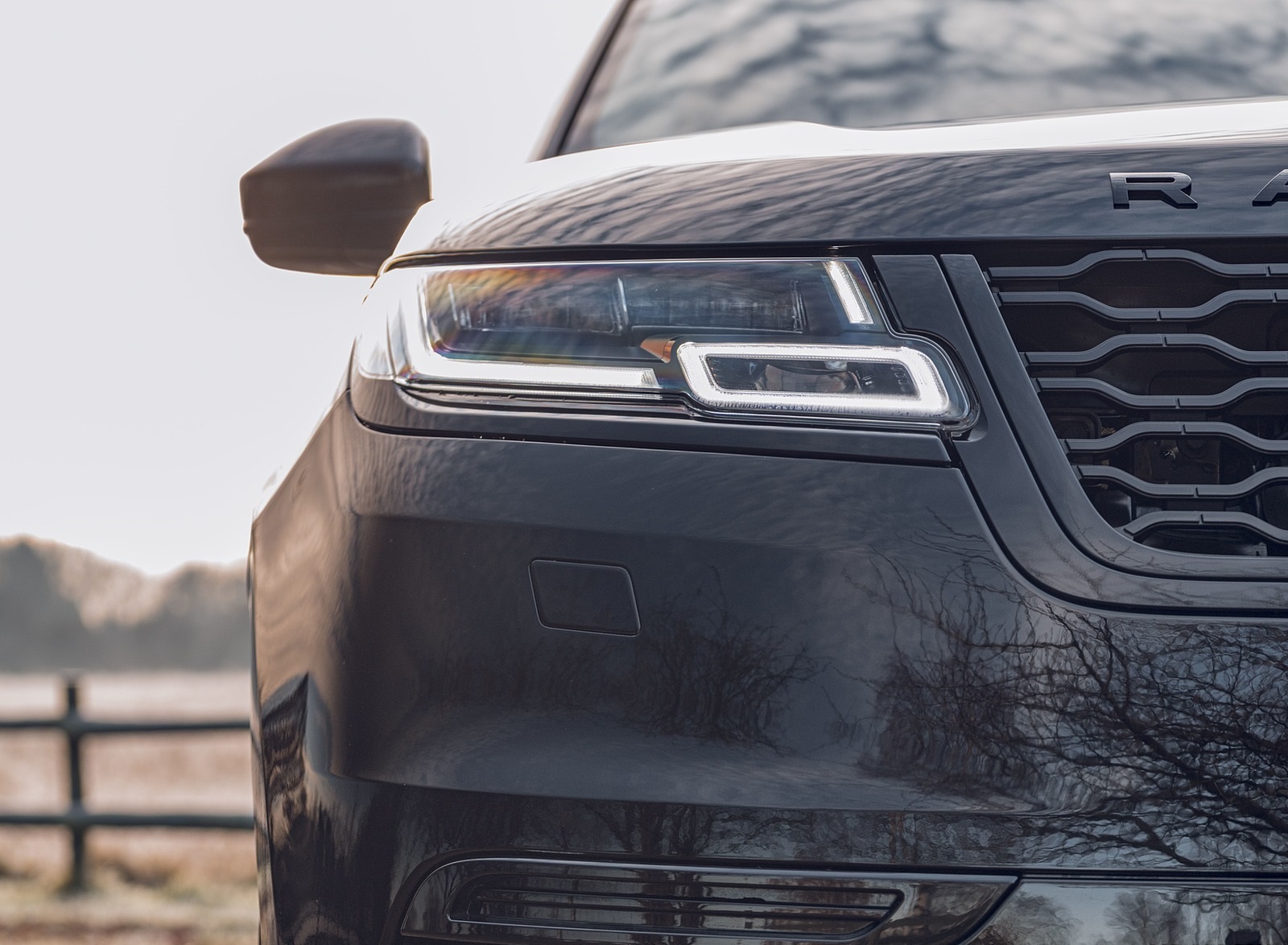 2020 Range Rover Velar R-Dynamic Black Detail Wallpapers #16 of 18